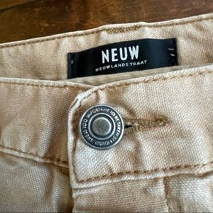 Neuw 33x32 Jeans